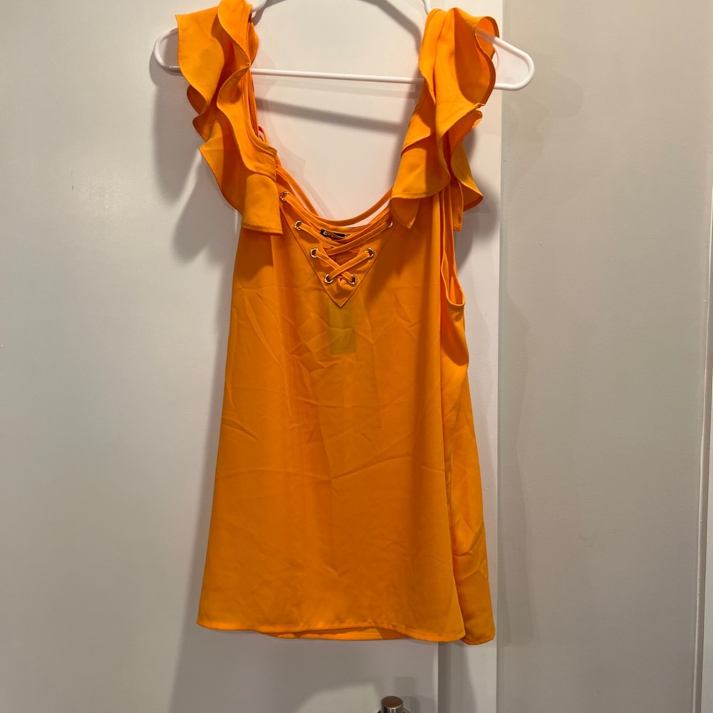 Express Lace-Up Cold Shoulder Cami - Picture 6 of 9